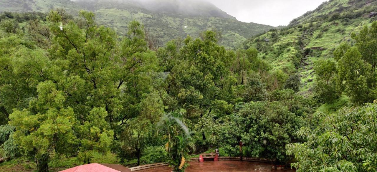 Golden Resort And Farm Nashik Exteriör bild