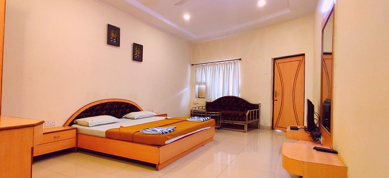 Golden Resort And Farm Nashik Exteriör bild